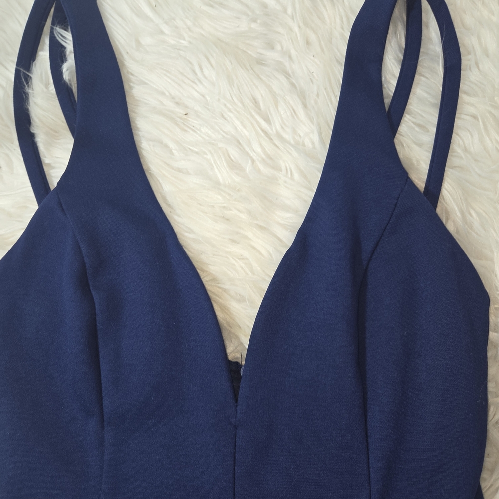 Lulus Navy Deep V Fit-and-Flare Mini Dress In Size M - Picture 8 of 8